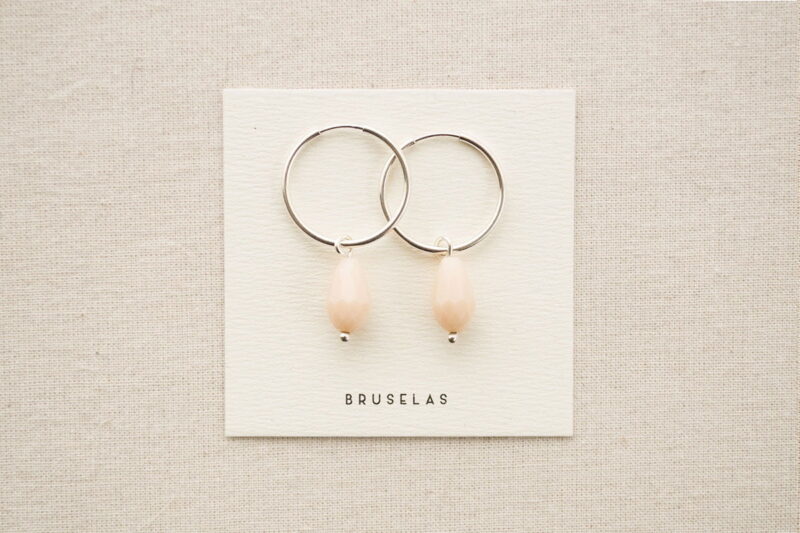 cuentas de cristal crema