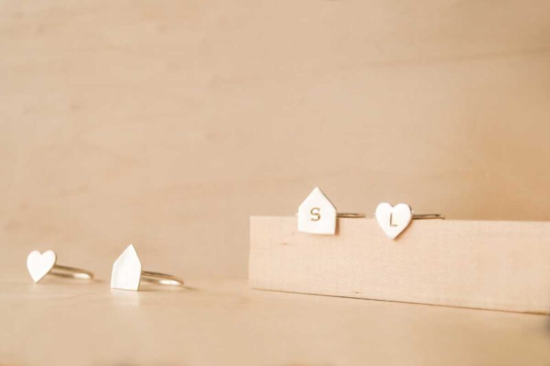 anillos personalizados con inicial