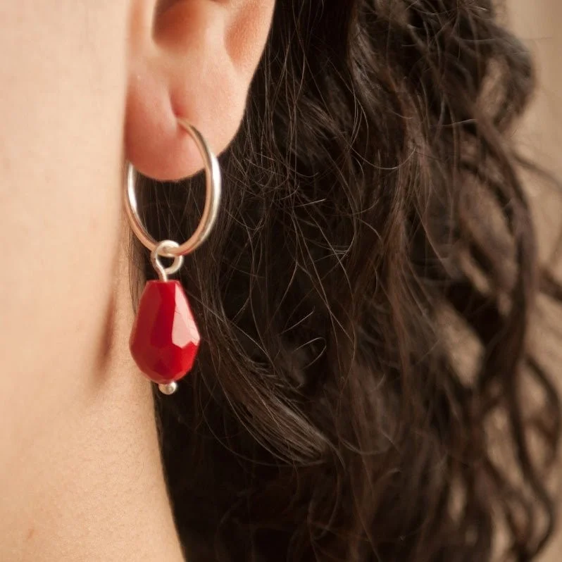 aros-cuentas-cristal-bruselas-joyeria-contemporanea-uso